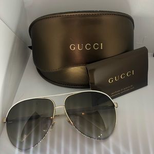 Authentic Gucci Vintage Sunglasses Model gg1827/s